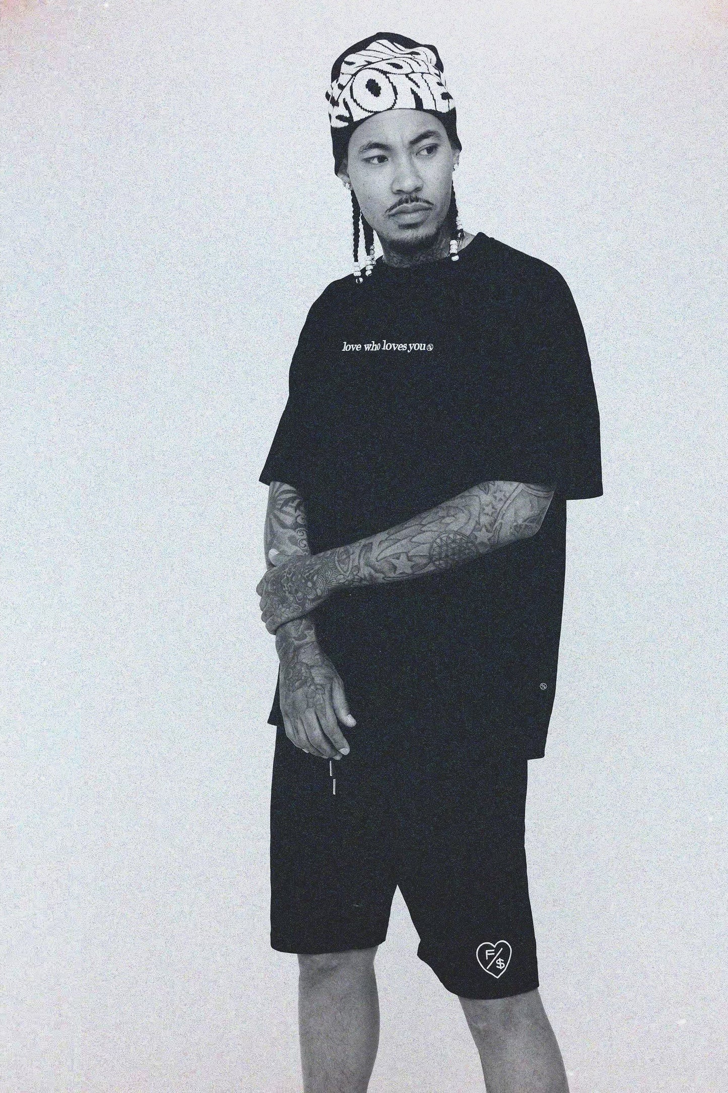 Love Who Loves You|Black Oversize Shirt