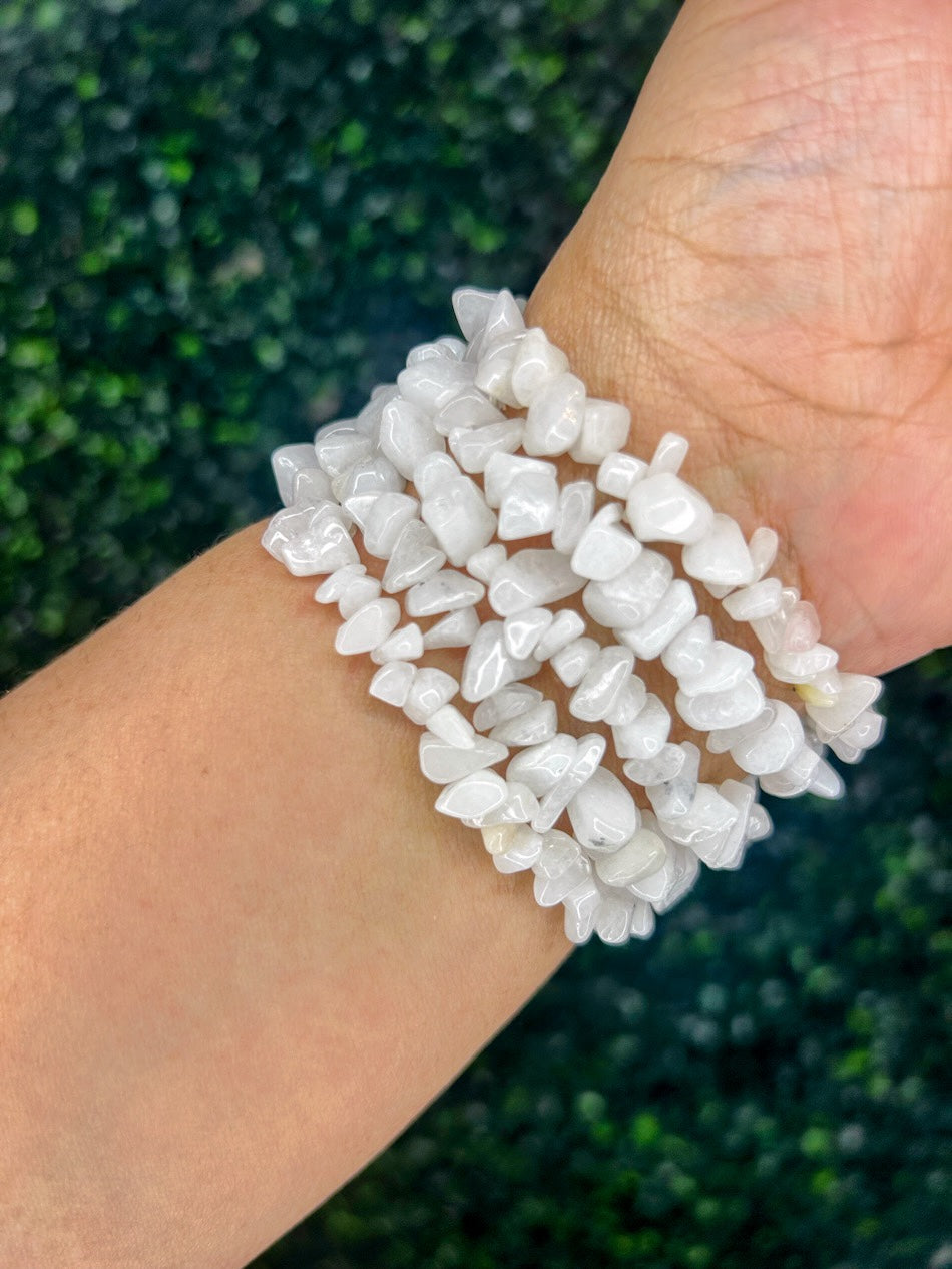 Snow Quartz Chip Bracelet | Clarity + Calm